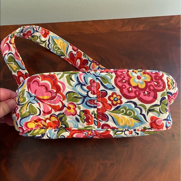 Vera Bradley Hope Garden Maggie Hobo - Retired Pattern - Picture 11 of 12